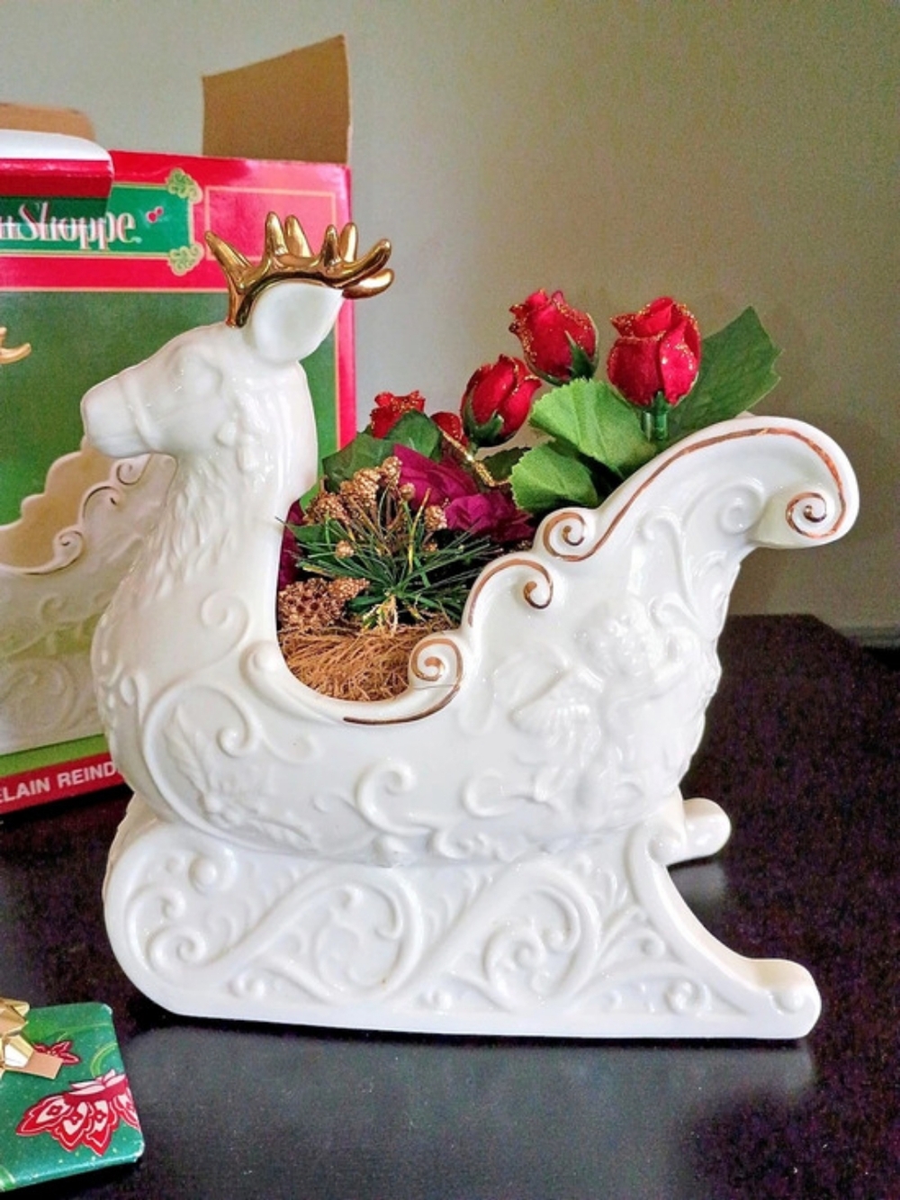 Trim Shoppe White Porcelain Reindeer Planter W/Christmas Decor 8.5"x9"